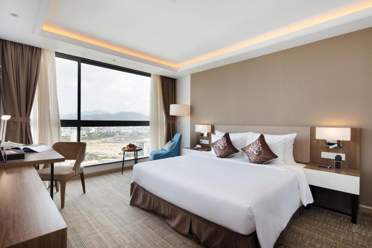 Comodo Nha Trang Hotel Exterior foto